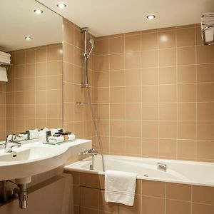 One-Bedroom Apartment Spa Access